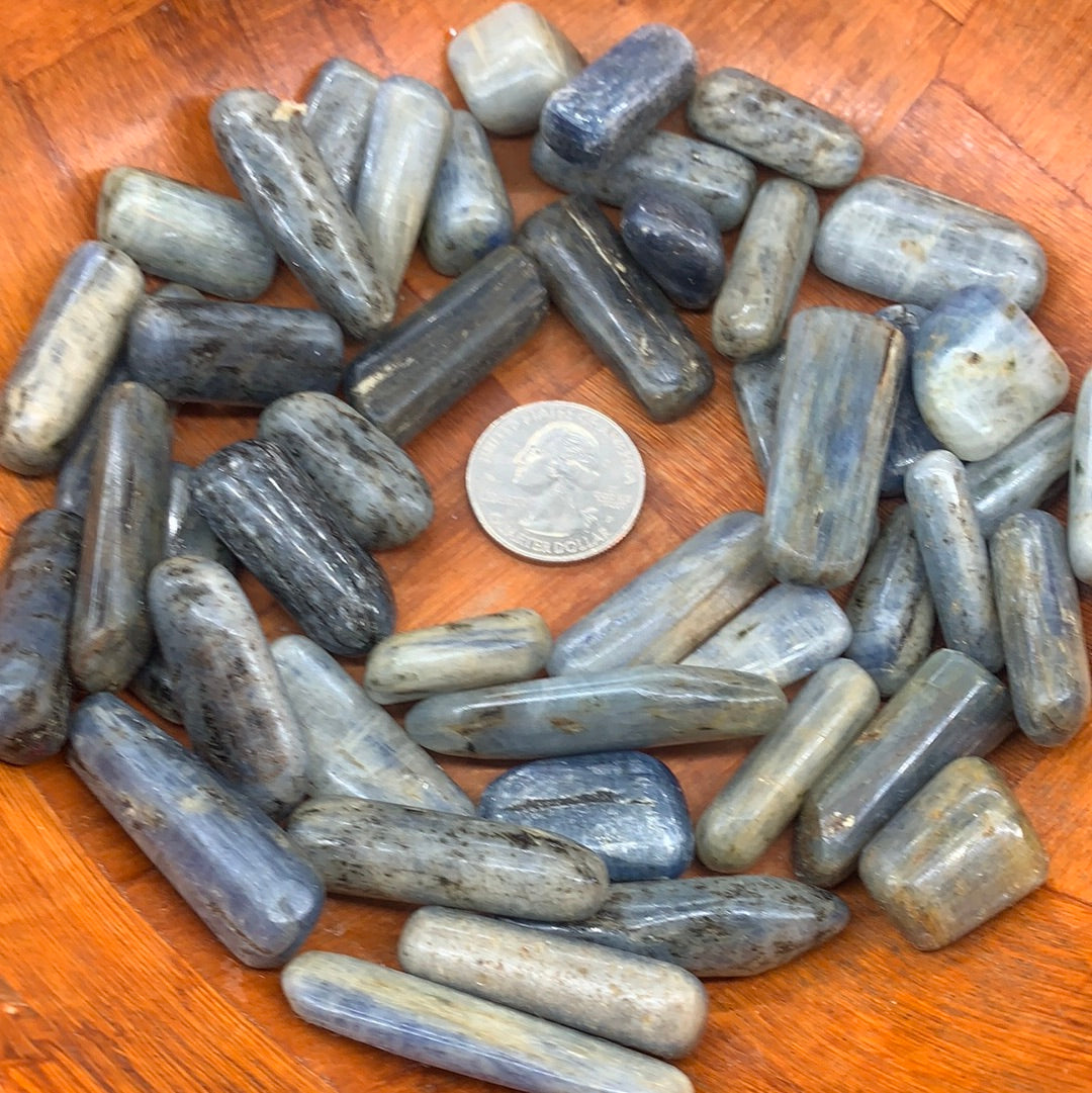 Blue kyanite