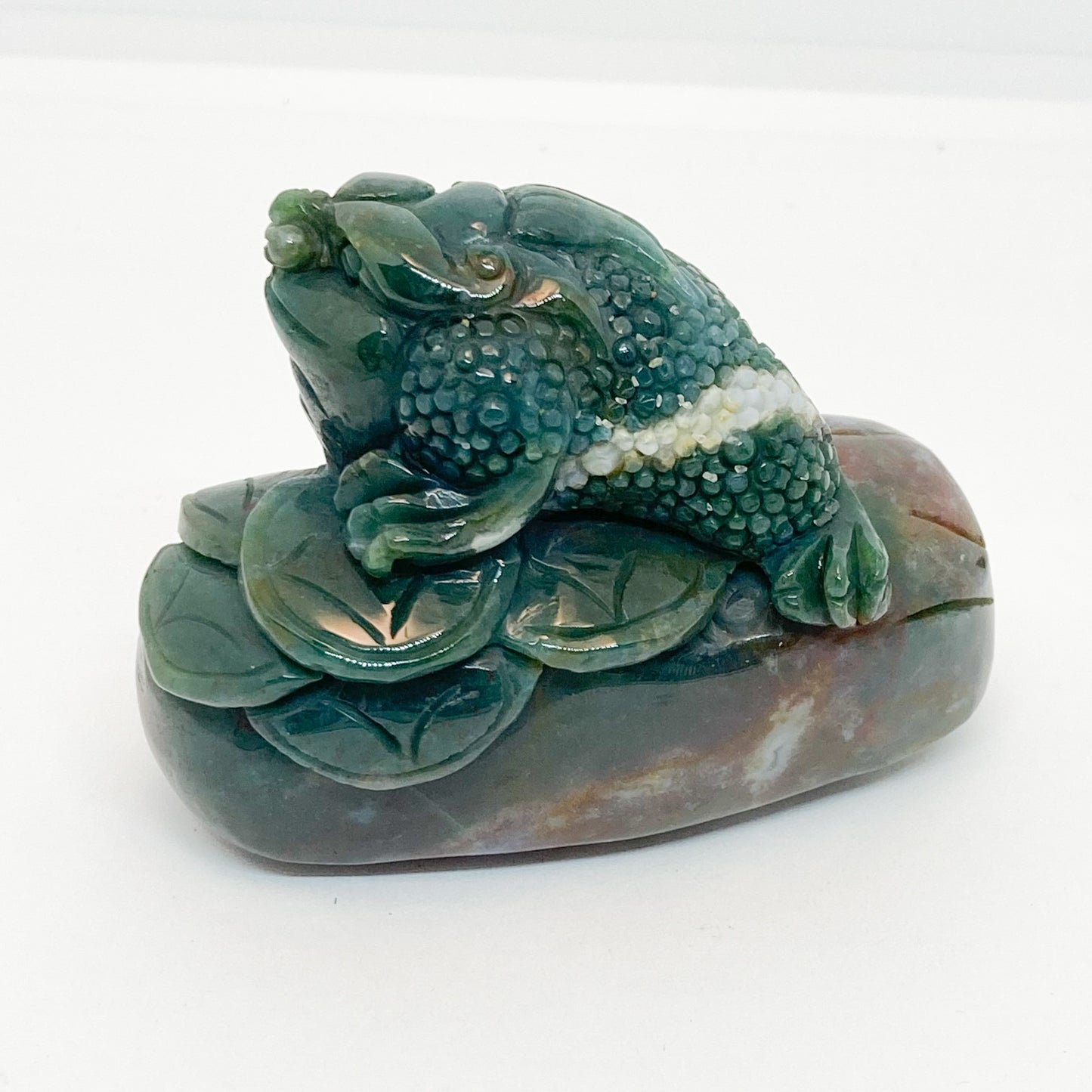 Carved Green Agate Money Frog