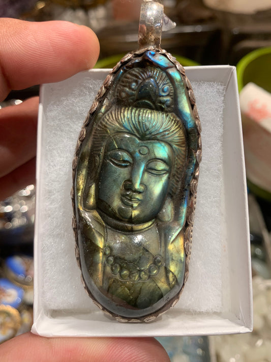 Quan-Yin Labradorite Pendant
